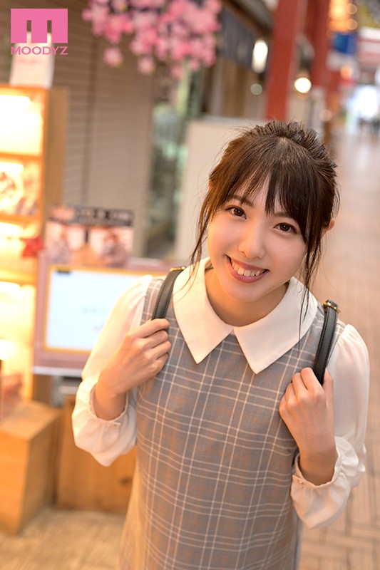 新人20歳の夢。あの日、AV女優になるって決めて987日AVデビュー 白桃はな